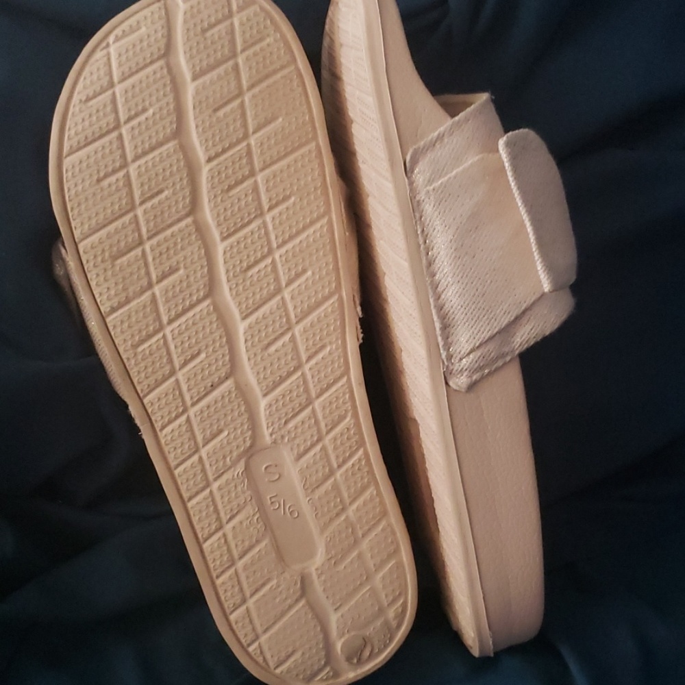 Sandals - Picture 3 of 5